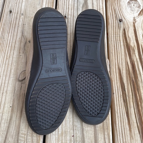 NWOT- Aerosoles Pine Tree TAUPE SUEDE Shoes/ Ankle Boots Size 6.5W - Picture 11 of 12